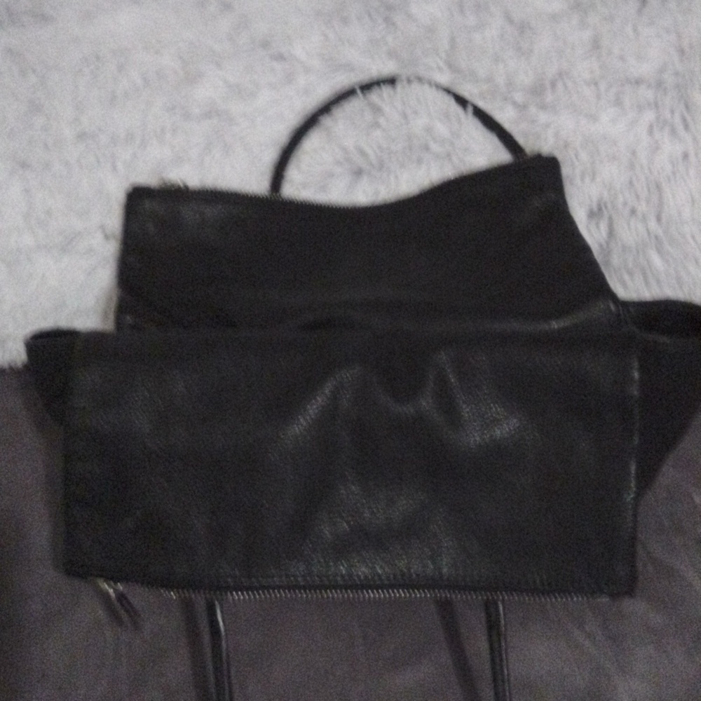 Michael Kors Purse - Picture 3 of 7